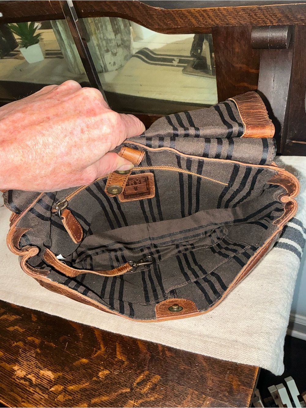 Frye Melissa Leather Saddle Bag Crossbody Shoulder Bag Cognac Brown Retail $378 - Picture 14 of 15